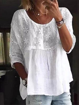 Basic Regular Solid V Neck 3/4 Sleeve Top - Image 1