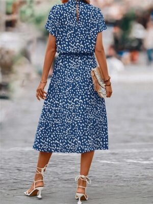 Casual Ditsy Floral Crew Neck Short Sleeve Midi Dress - Image 1