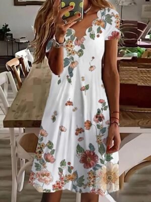 Casual Regular Fit Floral Sweetheart Short Sleeve Mini Dress - Image 1