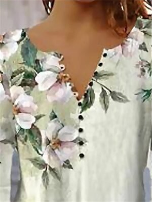 Casual Regular Floral Round Neck 3/4 Sleeve Top - Image 3
