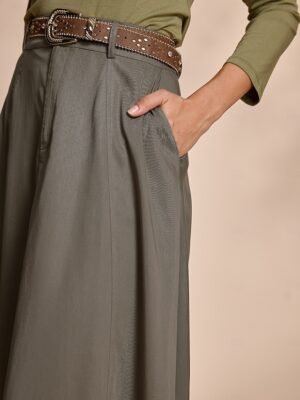 Chic Maxi Plain Skirt with Pockets and Belt - Image 2