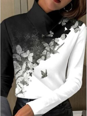 Chic Regular Solid Round Neck Bishop Sleeve Long Tunic Top - Image 1