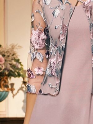 Elegant Loose Floral Crewneck 3/4 Sleeve Cardigan - Image 10