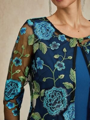 Elegant Loose Floral Crewneck 3/4 Sleeve Cardigan - Image 3