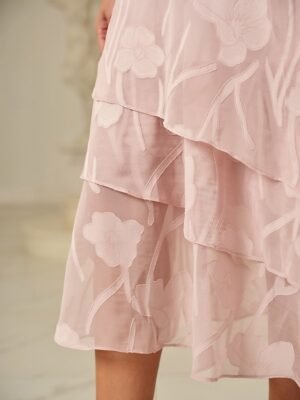Elegant Loose Floral Mid Waist Layered Midi Chiffon Skirt - Image 9