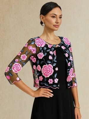 Elegant Loose Lace Embroidered Crewneck 3/4 Sleeve Bolero - Image 1