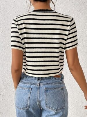 Elegant Loose Striped V Neck Long Sleeve Regular Cardigan - Image 8