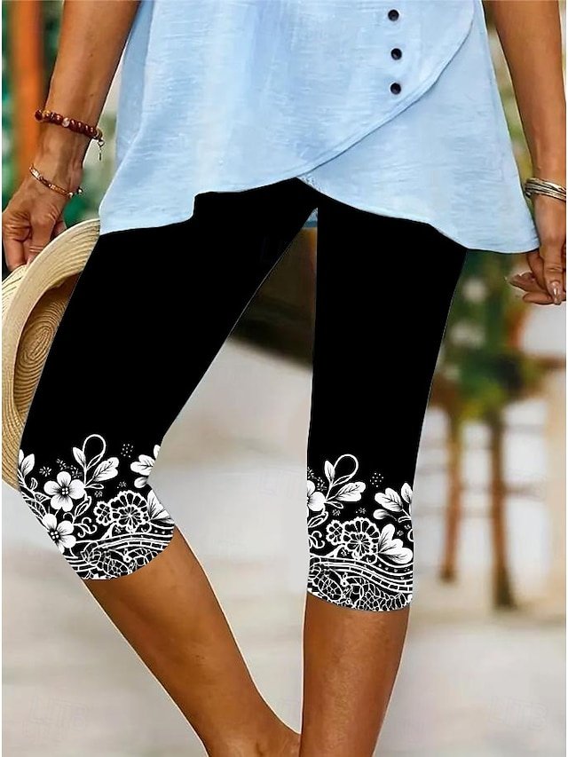 Elegant Regular Fit Floral Graphic Mid Waist Capri Leggings - Image 1