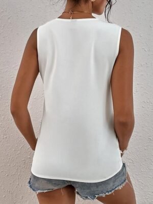 Elegant Sleeveless Solid V Neck Lace Blouse - Image 2
