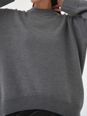 Fashion Regular Fit Solid Crew Neck Long Sleeve Knit Top - Image 8