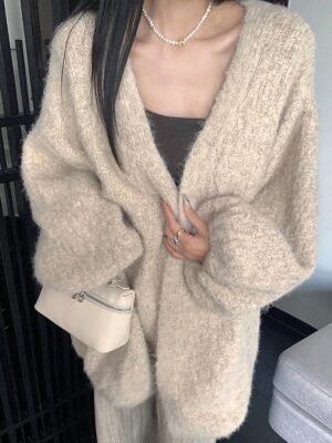 Fashion Regular Solid V Neck Long Sleeve Cardigan - Image 2