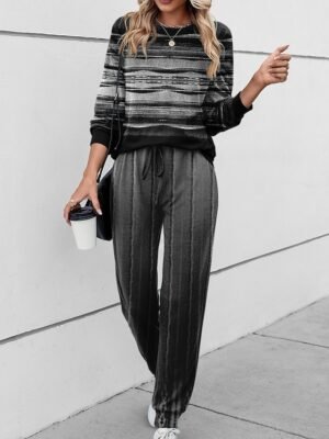 Outdoor Casual Loose Striped Round Neck Long Sleeve Tracksuit Set - Image 4