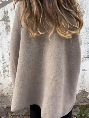Stylish Regular Fit Solid Fur Collar 3/4 Sleeve Cloak - Image 2