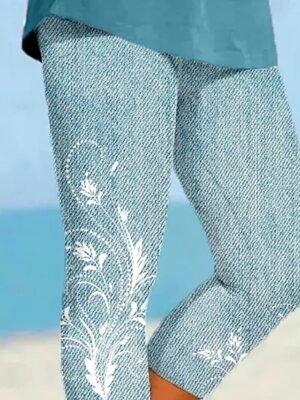 Vintage Elastic 3D Print High Waist Calf-Length Leggings - Image 8