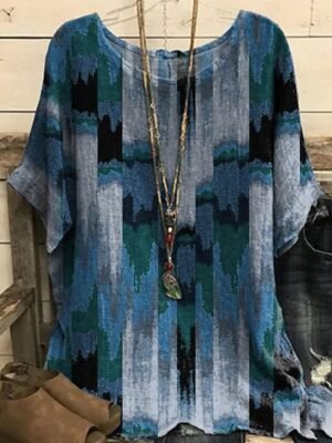 Vintage Loose Graphic Crew Neck Short Sleeve Dolman Blouse - Image 4