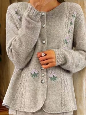 Vintage Regular Fit Cable Knit Crew Neck Long Sleeve Cardigan - Image 1