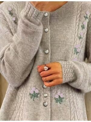 Vintage Regular Fit Cable Knit Crew Neck Long Sleeve Cardigan - Image 3