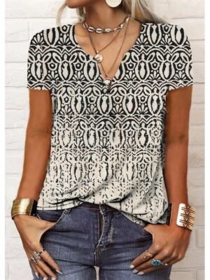 Vintage Regular Paisley V Neck Short Sleeve Henley Shirt - Image 2