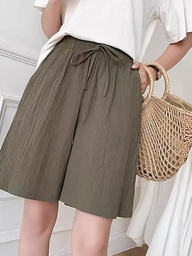 White Plain Casual Side Pockets Short Shorts - Image 1