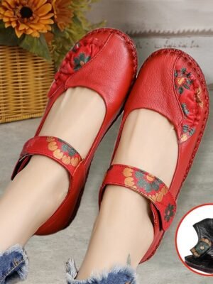 Casual Comfort Embroidered Floral Round Toe Flats - Image 1