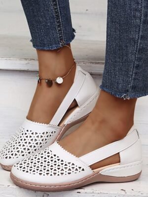 Casual Comfortable Cut-Out Slip-On Flats - Image 3
