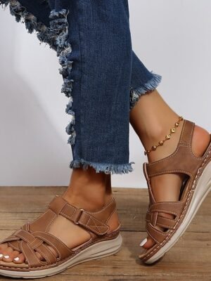 Casual Comfortable Open-Toe Brown Faux Leather Strap Sandals - Image 3