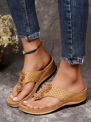 Casual Vintage Solid Round Toe Wedge Heel Sandals - Image 2