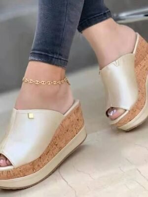 Casual White Platform Wedge Sandals - Image 3