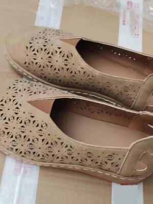 Casual Wide Fit Floral Cutout Slip-On Flats - Image 3