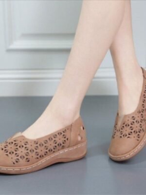 Casual Wide Fit Floral Cutout Slip-On Flats - Image 4
