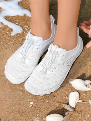 Casual Wide Fit Mesh Round Toe Quick-Dry Sneakers - Image 1
