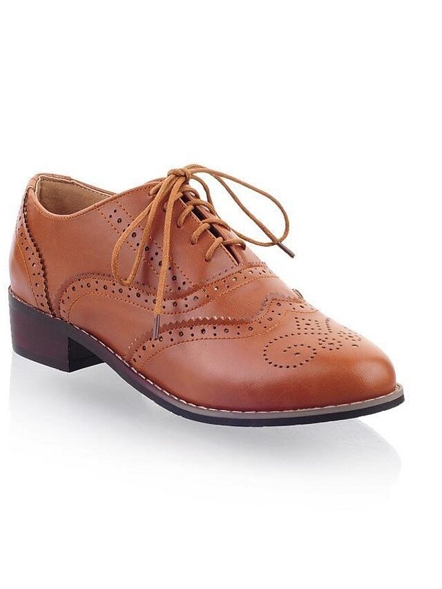 Classic Brogue Wingtip Round Toe Lace-Up Faux Leather Shoes - Image 2