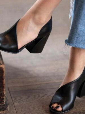 Elegant Black Chunky Heel Peep Toe Faux Leather Sandals - Image 1