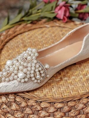 Elegant Classic Apricot Black Closed Pointed Toe Flats - Image 11