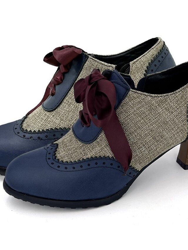 Elegant Minimalism Solid Color Brogue Kitten Heel Round Toe Vintage Shoes - Image 1