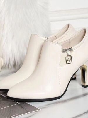 Elegant Pointed Toe High Heel Ankle Boots with Zipper Detail - Image 1