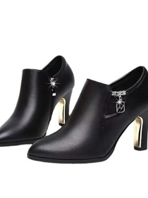 Elegant Pointed Toe High Heel Ankle Boots with Zipper Detail - Image 4