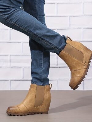 Stylish Slip-On Faux Leather Elastic Panel Wedge Ankle Boots - Image 3