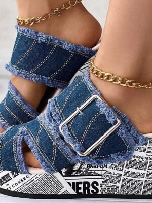 Trendy Chunky Denim Newspaper Print Platform Sandals - Image 2
