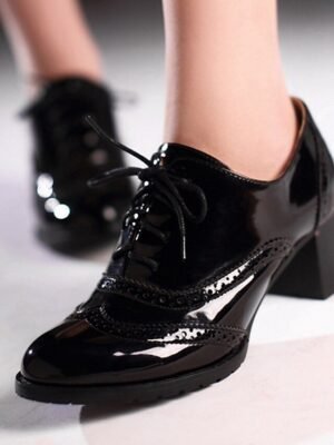 Vintage Chunky Heel Patent Leather Lace-Up Oxford Shoes - Image 4