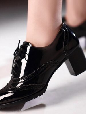 Vintage Chunky Heel Patent Leather Lace-Up Oxford Shoes - Image 5