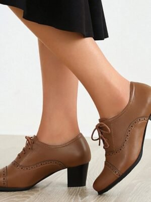 Vintage Oxford Lace-Up Brogue Heeled Shoes - Image 7