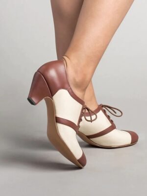Vintage Two-Tone Lace-Up Low Heel Oxford Shoes - Image 4
