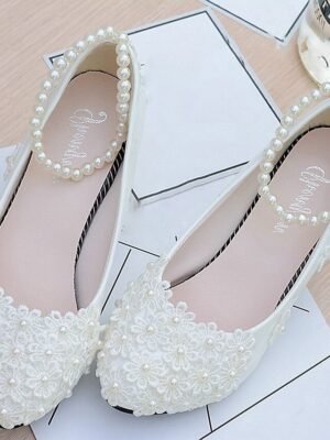 Wedding Kitten Heel Floral Round Toe Lace Bridal Shoes - Image 1